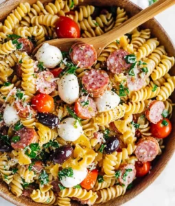 The Best Easy Pasta Salad