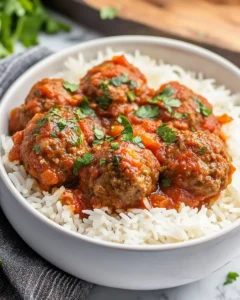 Meatballs With Tomato Sauce and Rice