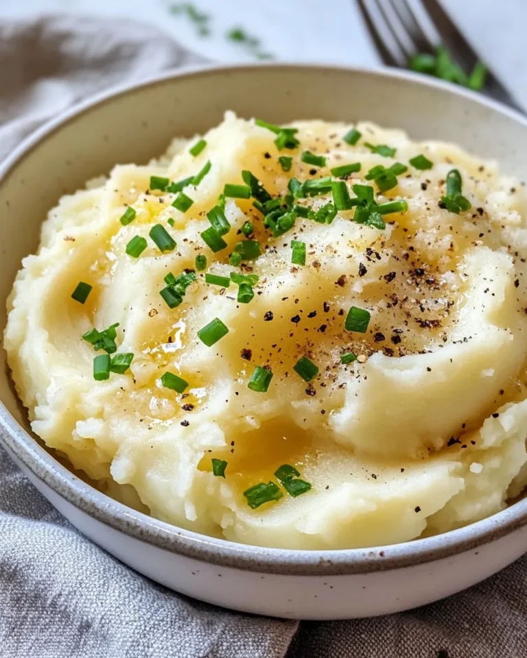 Homemade Roasted Garlic Mashed Potatoes photo