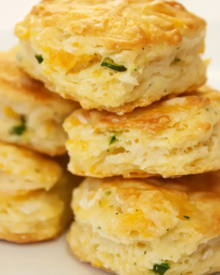 Homemade Cheddar, Jalapeo and Chive Biscuits photo