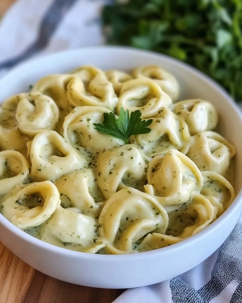 Easy Creamy Pesto Tortellini photo