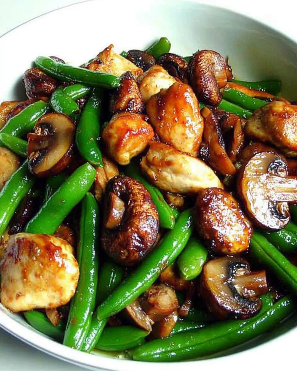 Easy Mushroom Chicken with Green Beans dish photo