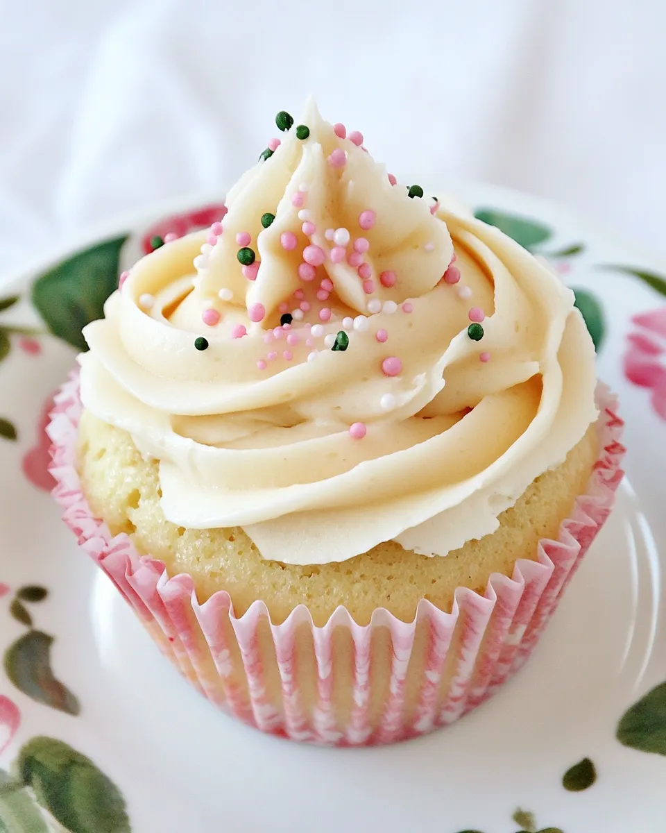 Easy Wedding Cupcake Buttercream recipe photo